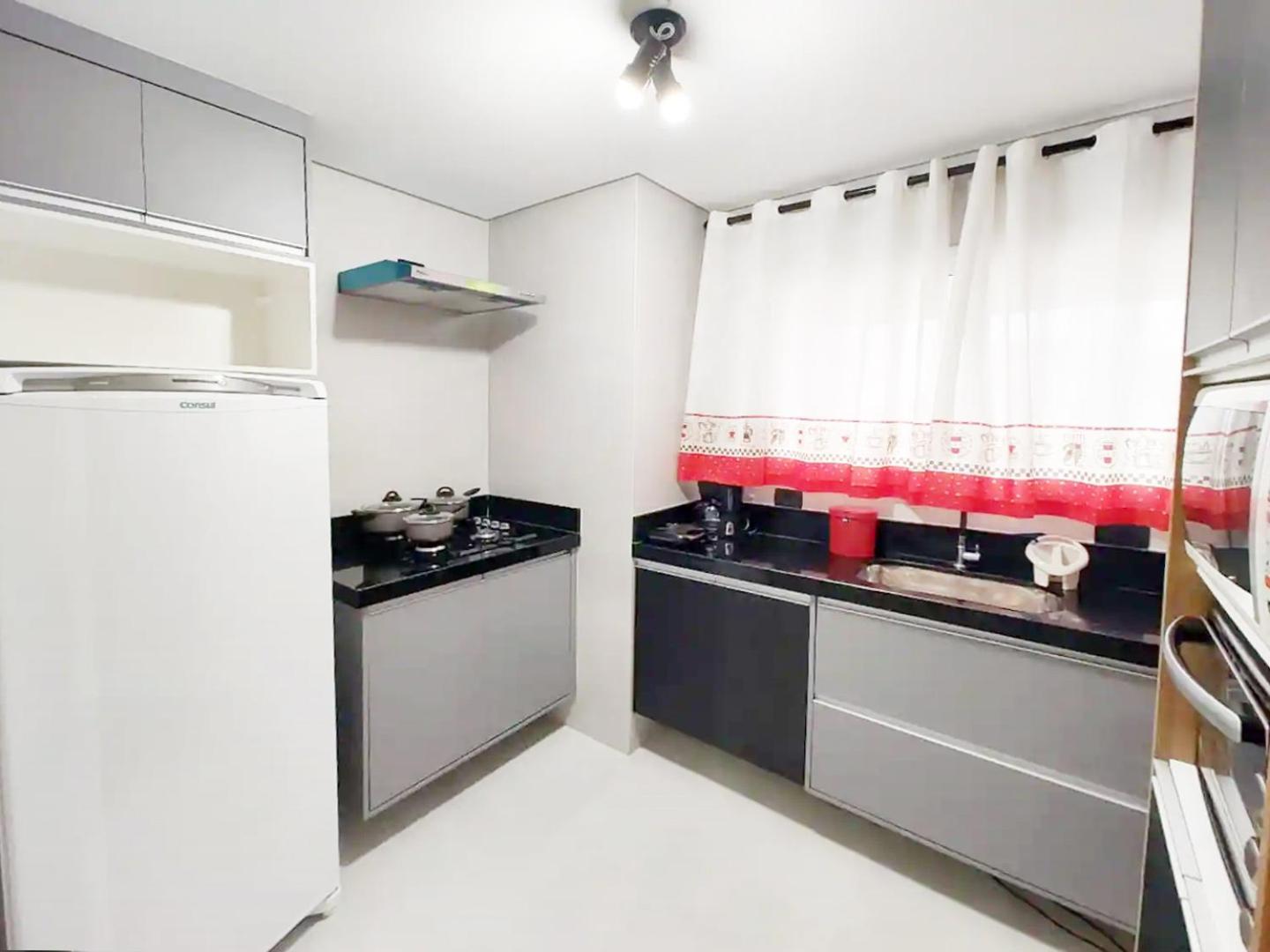Apto Com Lazer Completo, Piscina, Ar, Mercadinho E Pet Friendly A 1 Min Da Praia Прая-Гранди Экстерьер фото